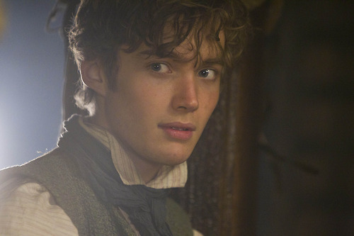 Toby Regbo Jim Hawkins